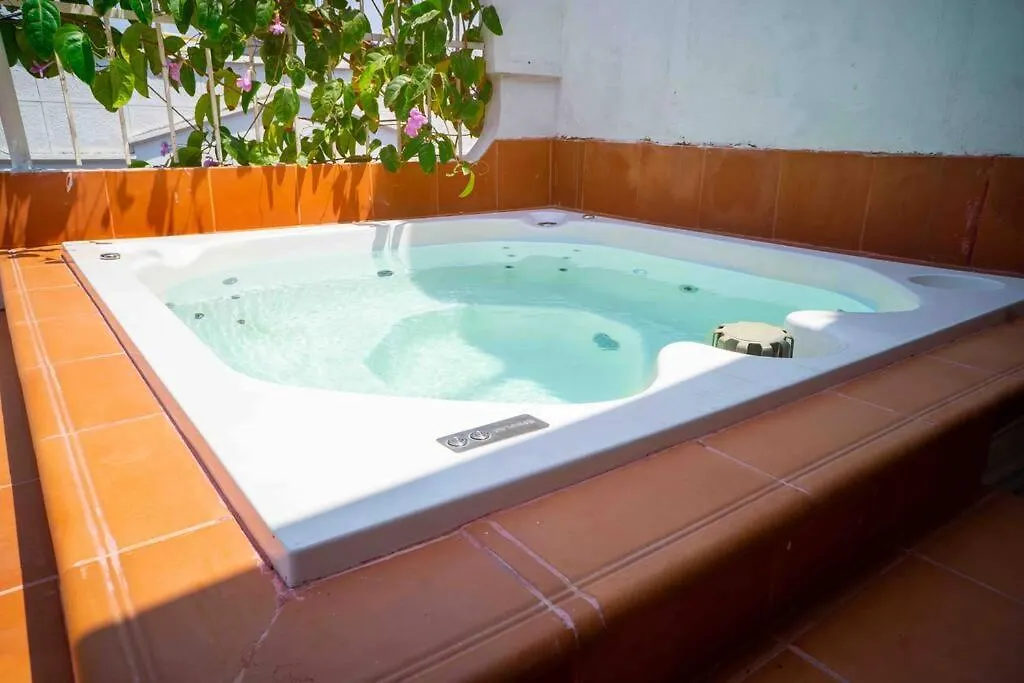 Location! Clocktower Apartment Cartagena